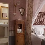 Vendégház Palazzo Nobile Di San Donato - Historic Experience 4*
