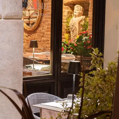 Palazzo Nobile Di San Donato - Historic Experience Gæstehus
