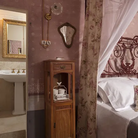 Gæstehus Palazzo Nobile Di San Donato - Historic Experience 4*