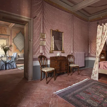 Gæstehus Palazzo Nobile Di San Donato - Historic Experience