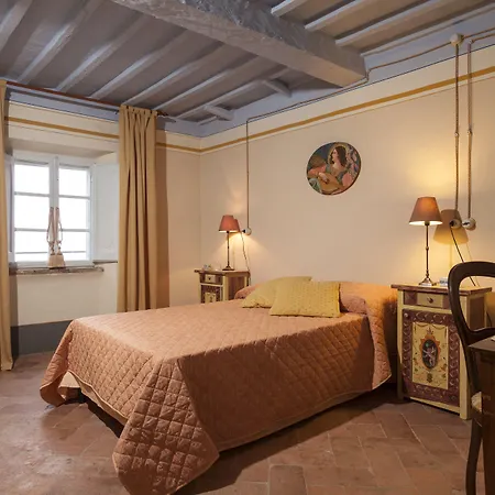 Gæstehus Palazzo Nobile Di San Donato - Historic Experience